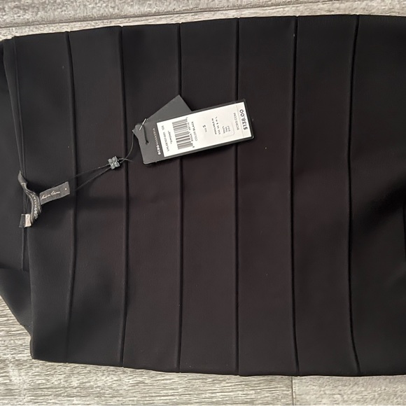 NWT! BCBG Simone bandage skirt size S - Picture 3 of 4